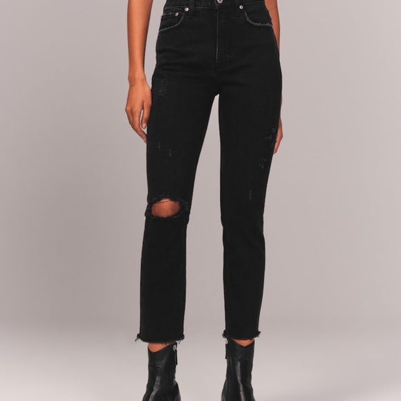 Abercrombie High Rise Mom Jeans - Picture 3 of 3